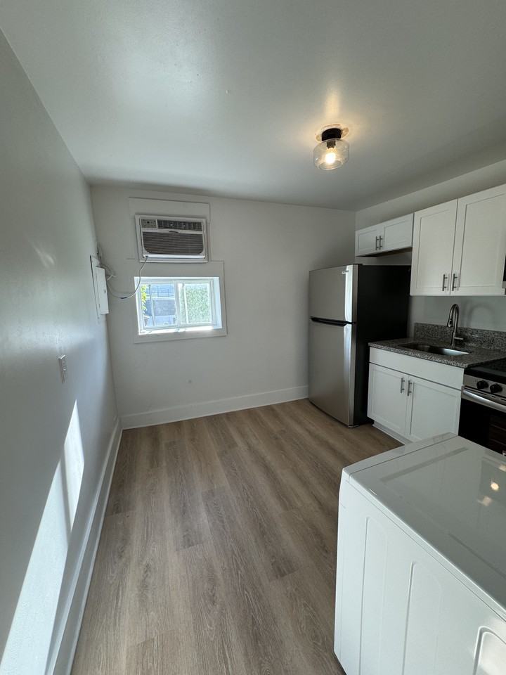 3320 Charlotte Ave #10 - Photo 4 of 12