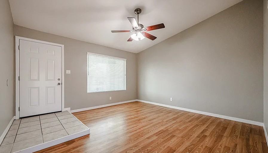 604 W Kiva Ave #NA - Photo 2 of 30