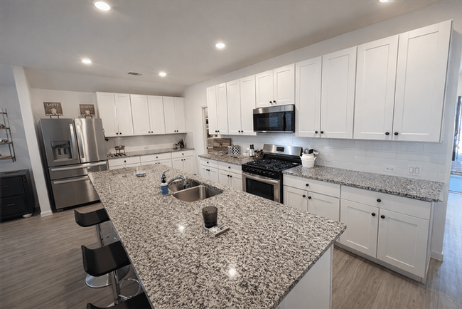 5822 Vestige Bnd #NA - Photo 2 of 18