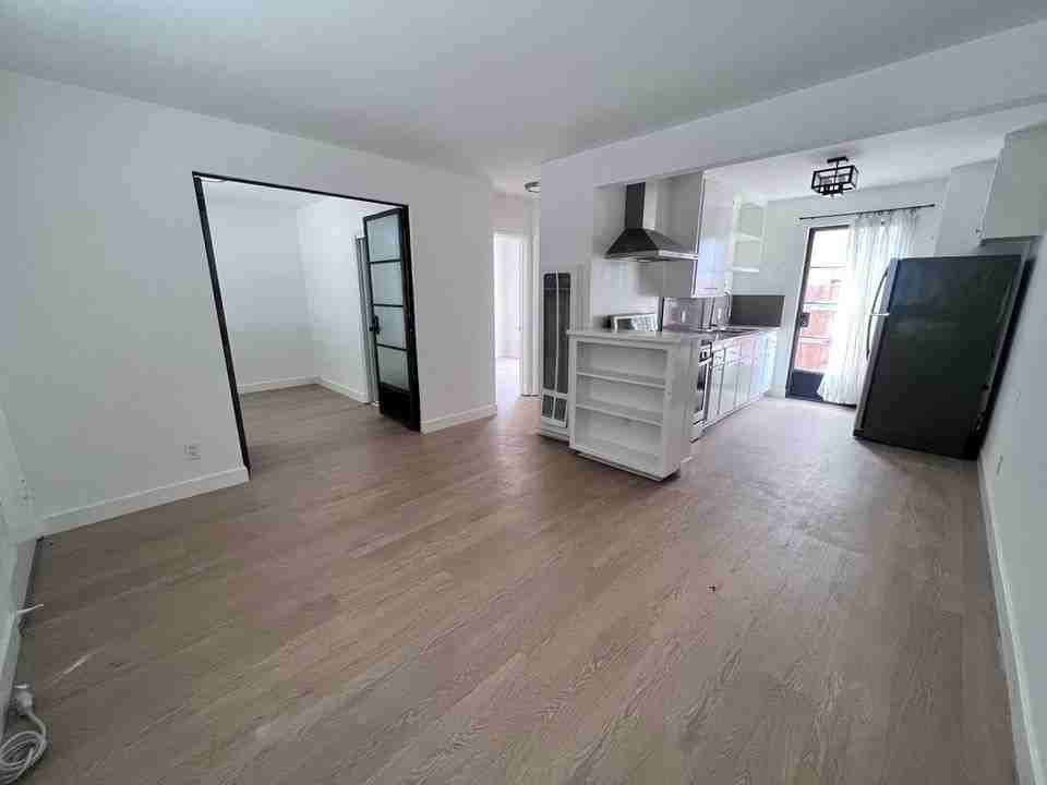 1248 N. Las Palmas - Photo 6 of 43