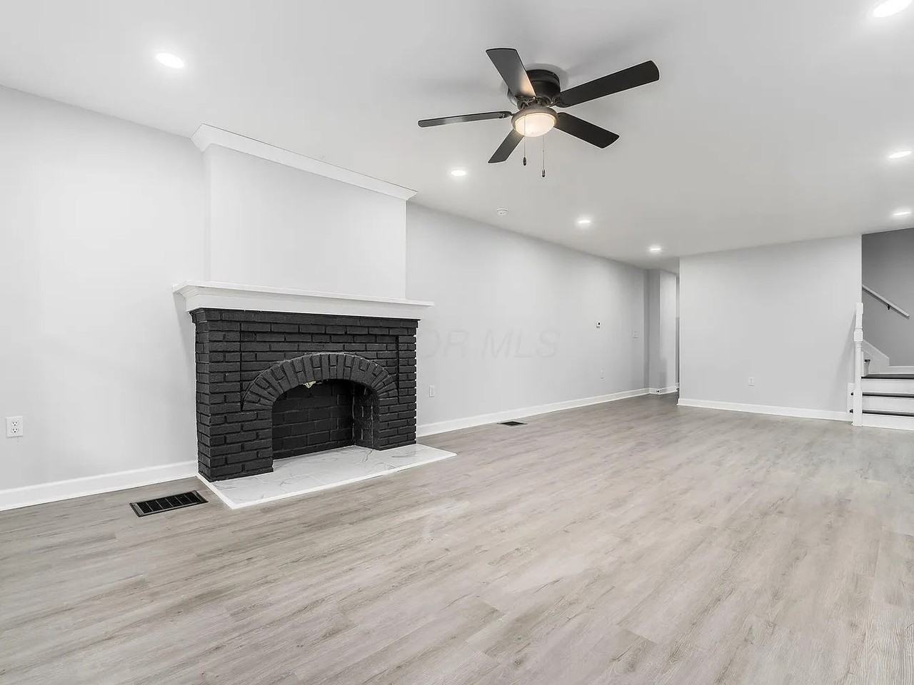 1023 Miller Ave #1023 - Photo 3 of 10