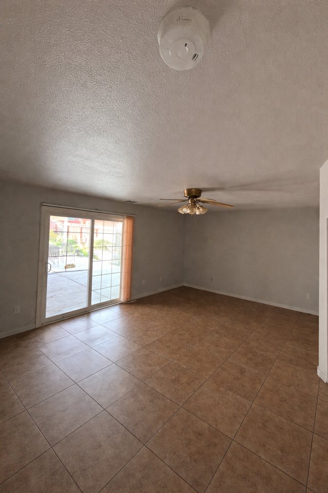 107 S Cottage St #NA - Photo 6 of 16