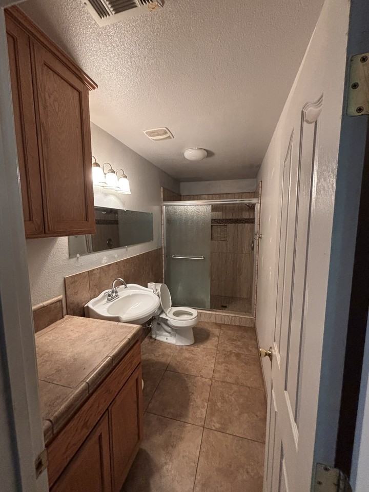 107 S Cottage St #NA - Photo 7 of 16