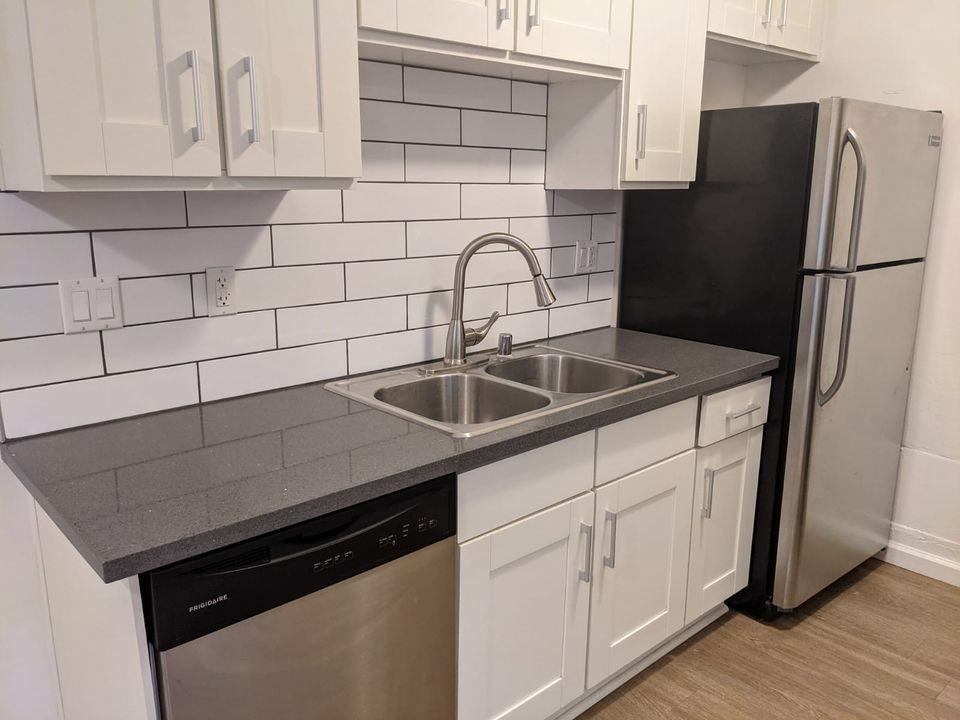 6142 Eleanor Ave - Photo 5 of 50