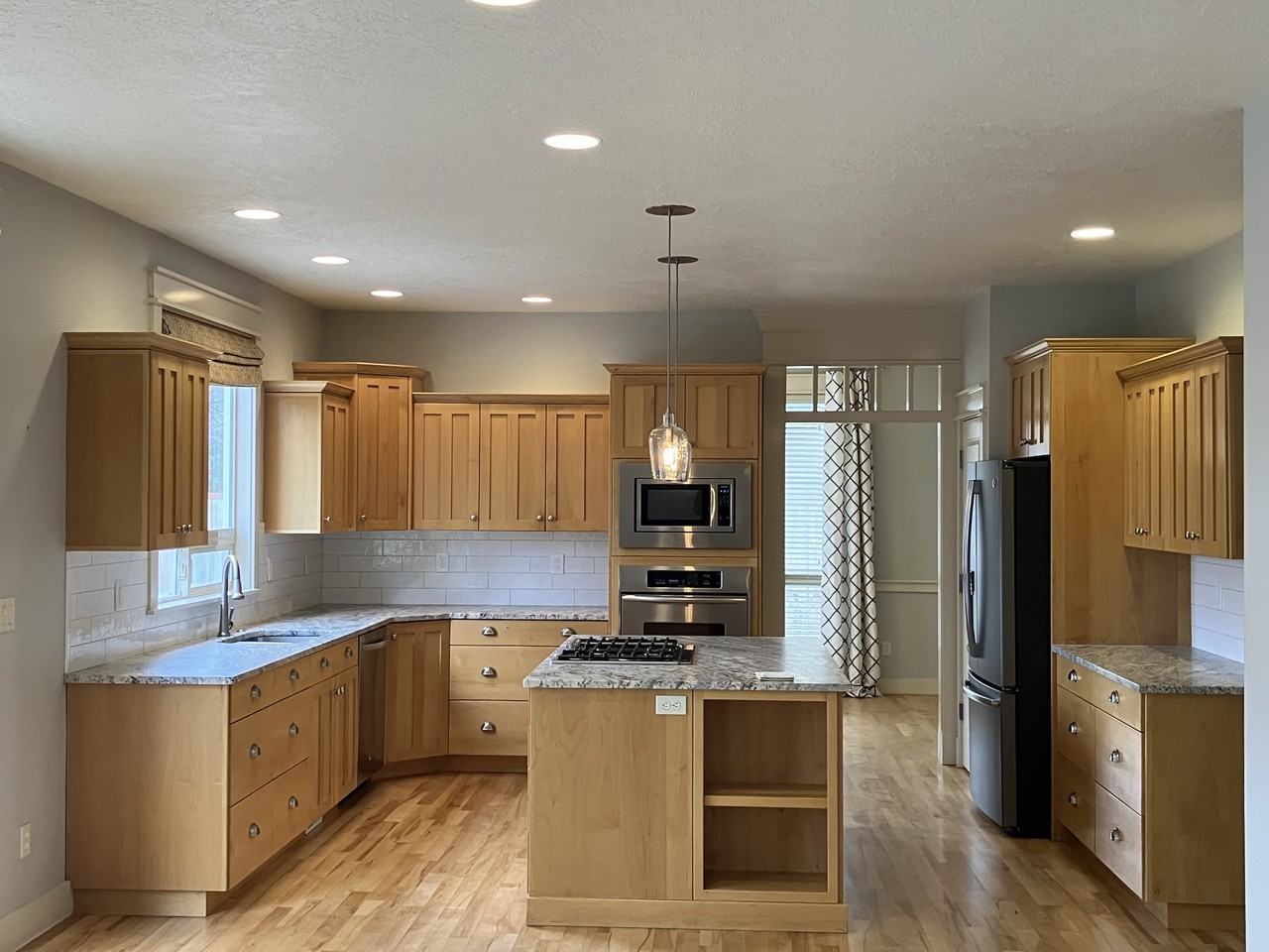 1074 N Caledonia Pl #NA - Photo 4 of 17