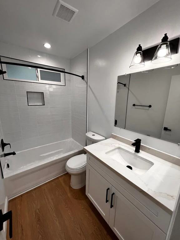 739 N Sweetzer Ave - Photo 5 of 25