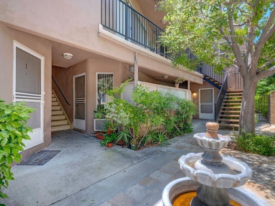 833 - 839 S Plymouth Blvd - Photo 4 of 50