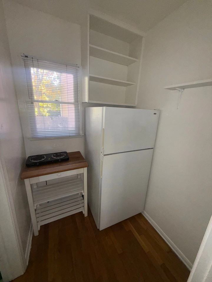 838 N Sweetzer Ave - Photo 6 of 29
