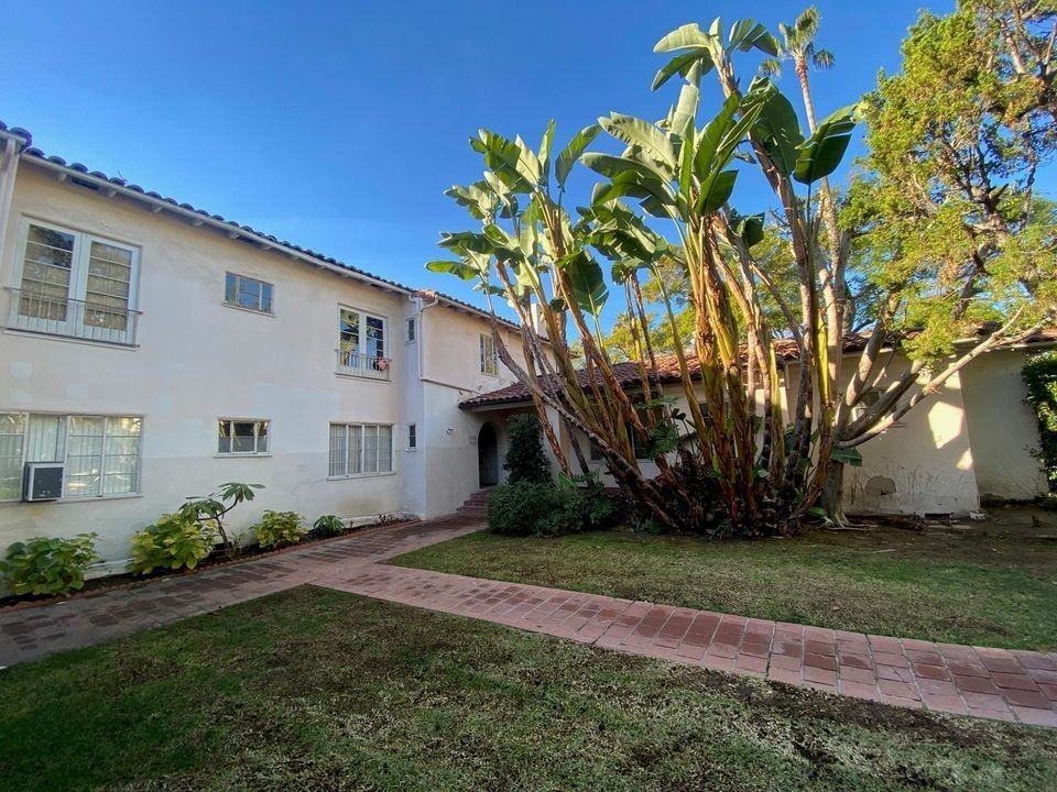 9120 Beverly Blvd - Photo 2 of 4