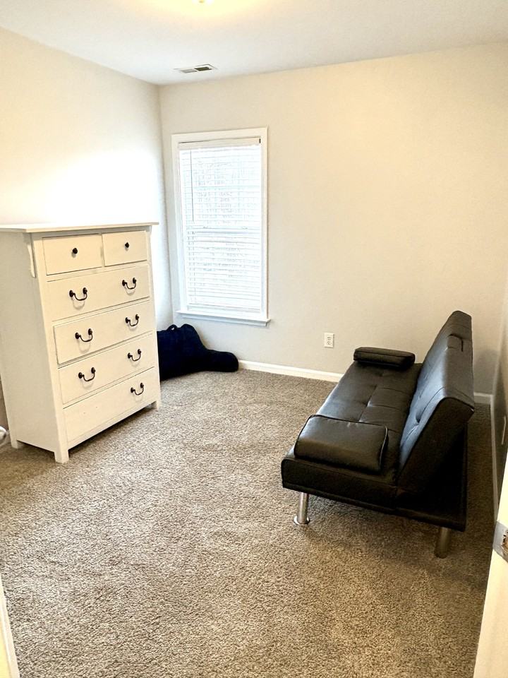 505 Elm Ave #505 - Photo 5 of 17