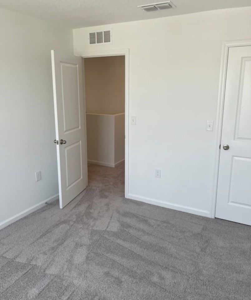 8620 Sportsman Loop #NA - Photo 5 of 16