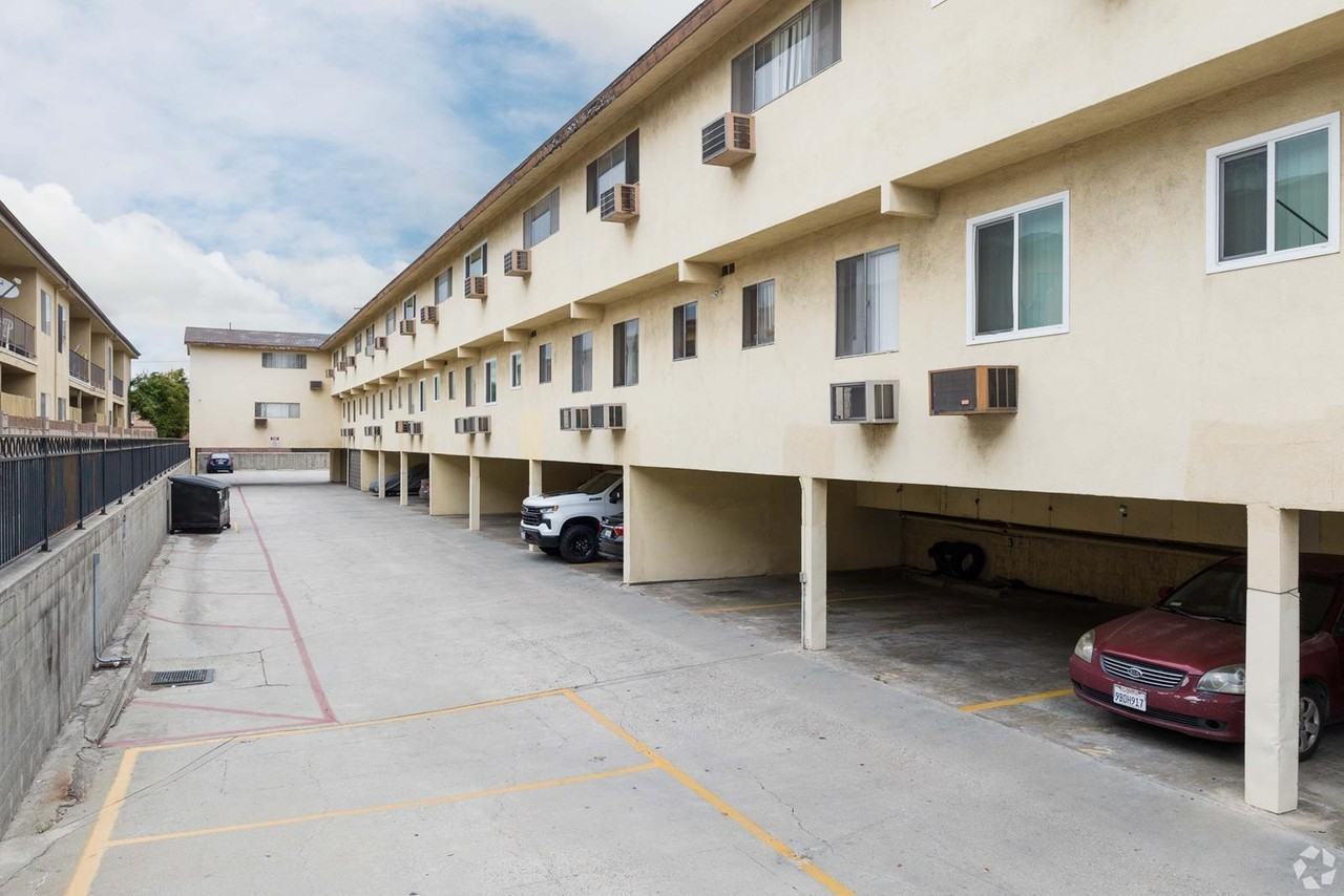 7929 Stewart & Gray Rd - Photo 4 of 37