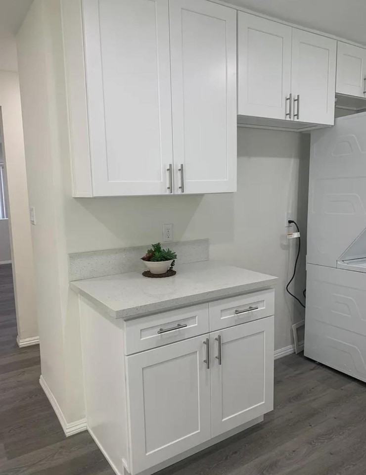 5653-5655.5 Willow Crest - Photo 3 of 14