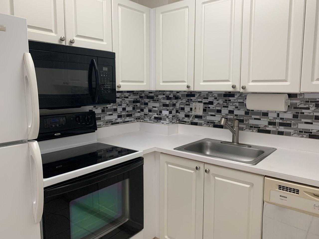 9360 Fontainebleau Blvd #406 - Photo 4 of 11