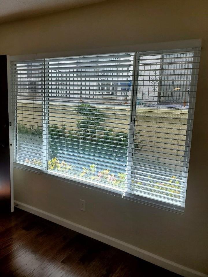 12618 Venice - Photo 2 of 24