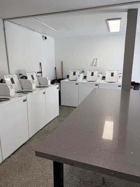 10560 Haddon Ave - Photo 3 of 50