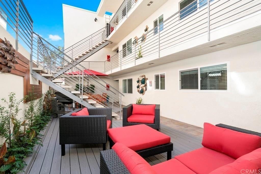 222 Arch St - Photo 4 of 47