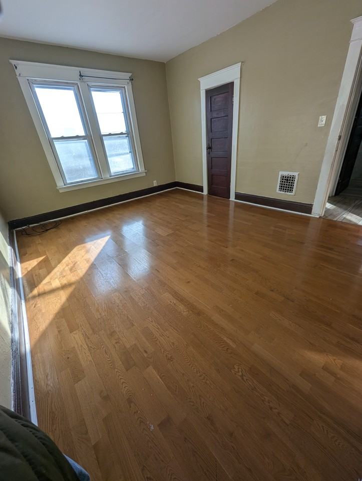 641 South St 2nd Fl #2ndFL - Photo 4 of 4