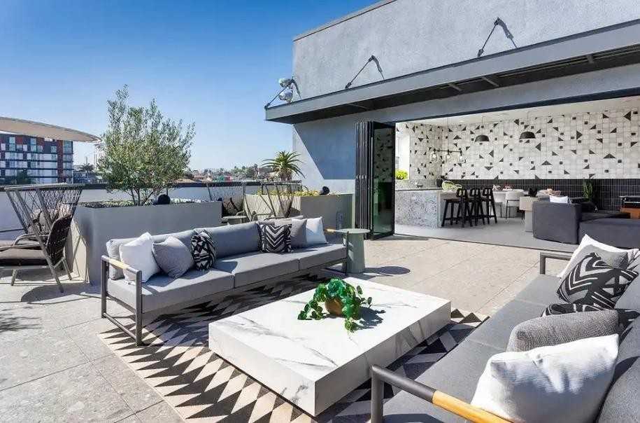 1100 W Temple St - Photo 4 of 6