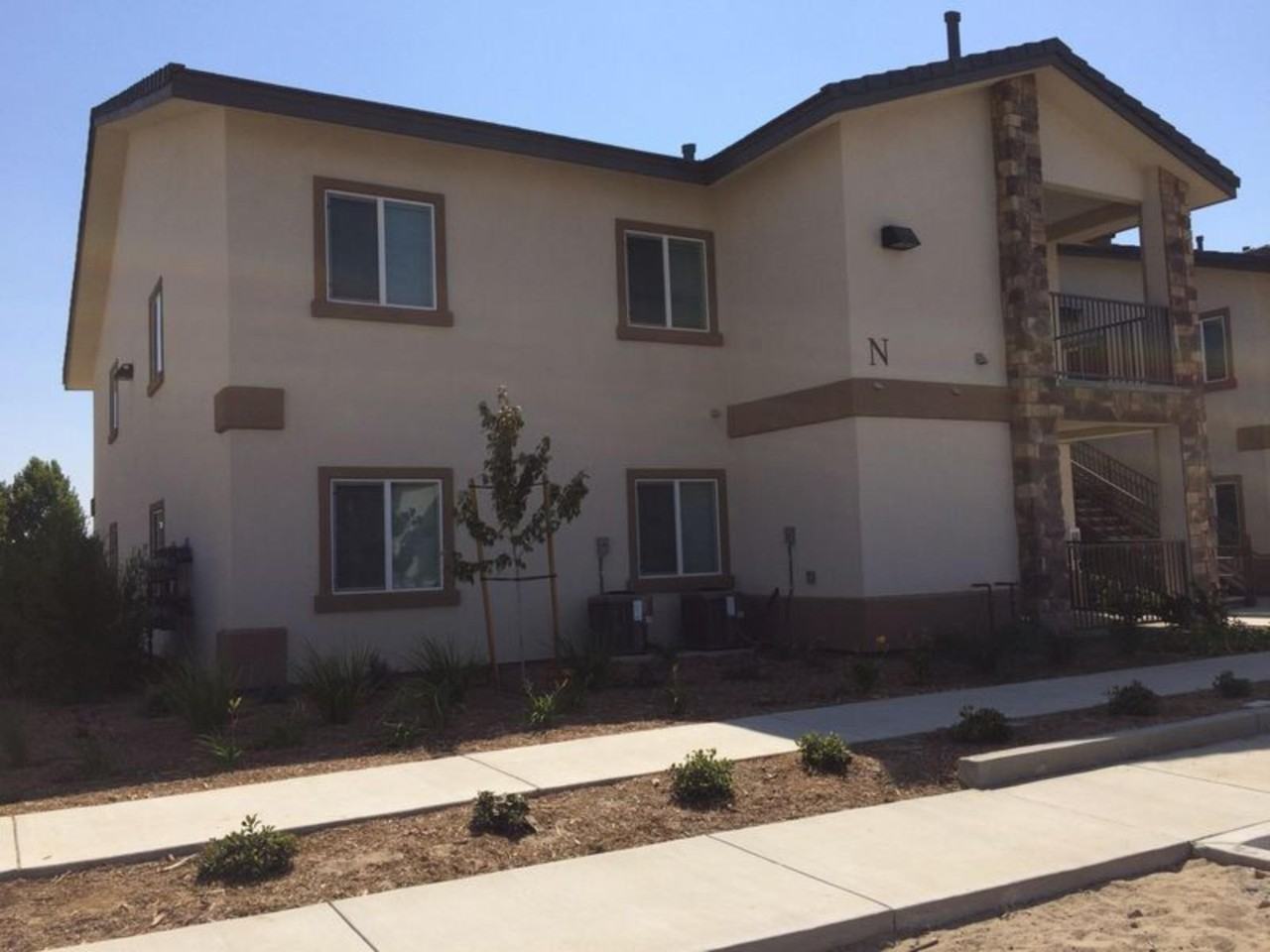 Sablewood Gardens - Photo 3 of 38