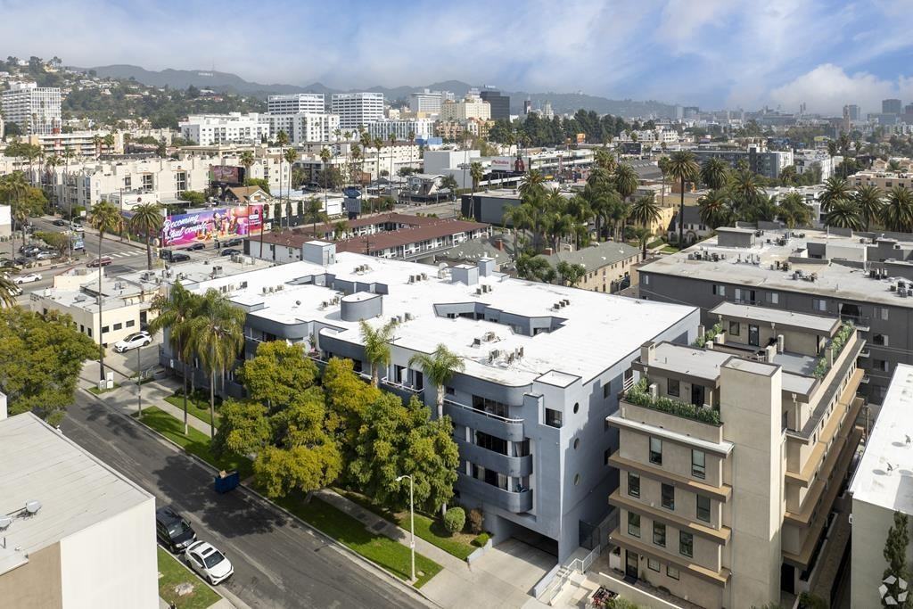 Poinsettia Club - Photo 2 of 10