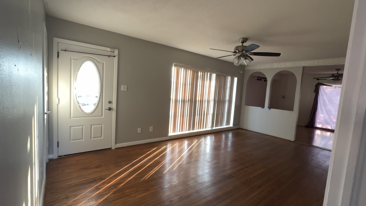 10520 Sandra Lynn Dr #NA - Photo 5 of 26