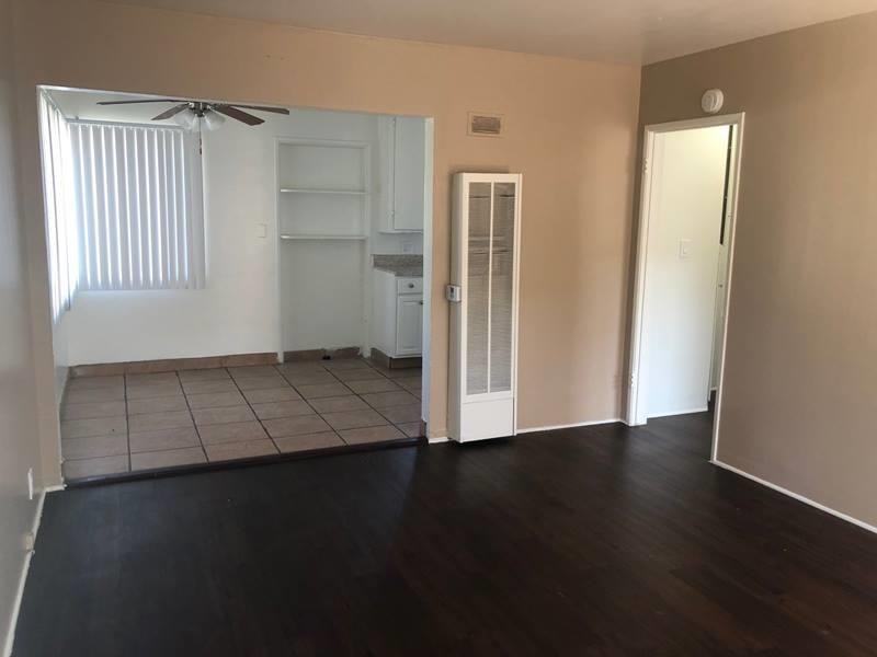 16130 Eucalyptus Ave - Photo 7 of 12