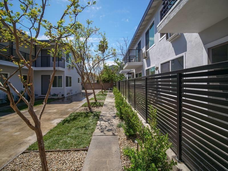 11424-11428 Killion St - Photo 3 of 50