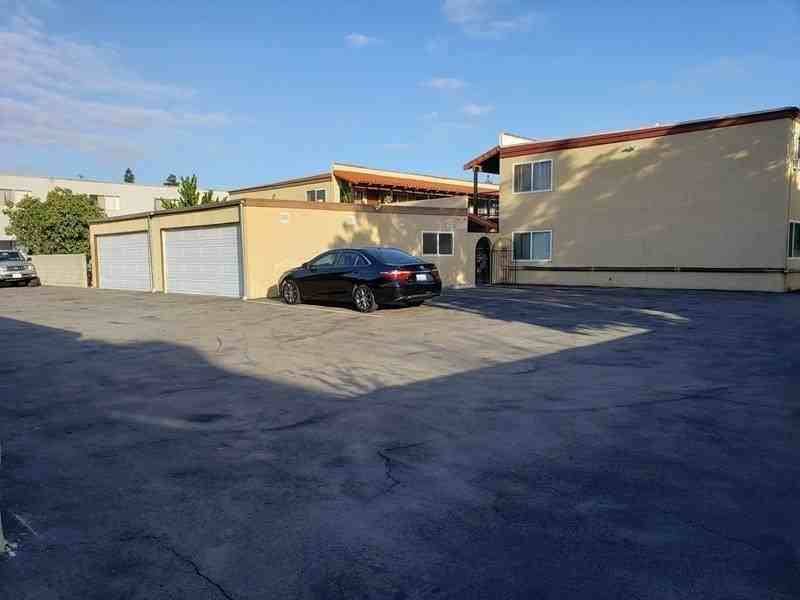 291 Avocado St. - Photo 7 of 50