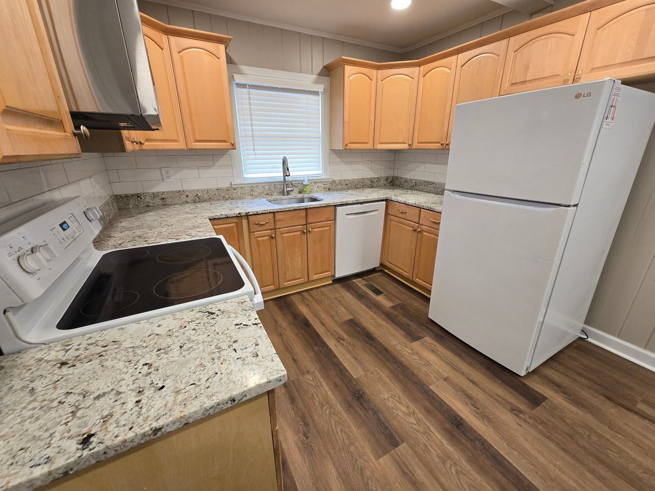 503 Lucky Ct - Photo 4 of 25