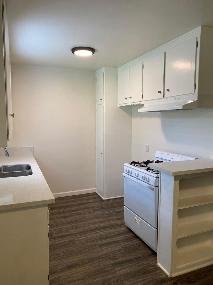 6434 Shirley Ave - Photo 5 of 29