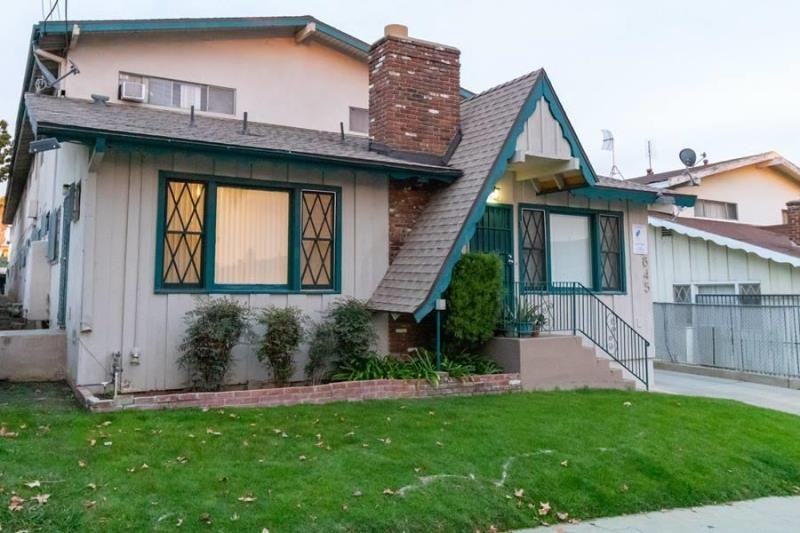 845 Victor Ave - Photo 3 of 24