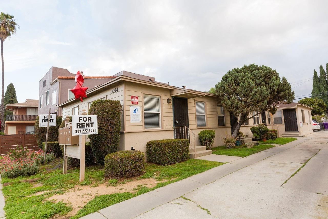 1094 Cherry Ave - Photo 5 of 49