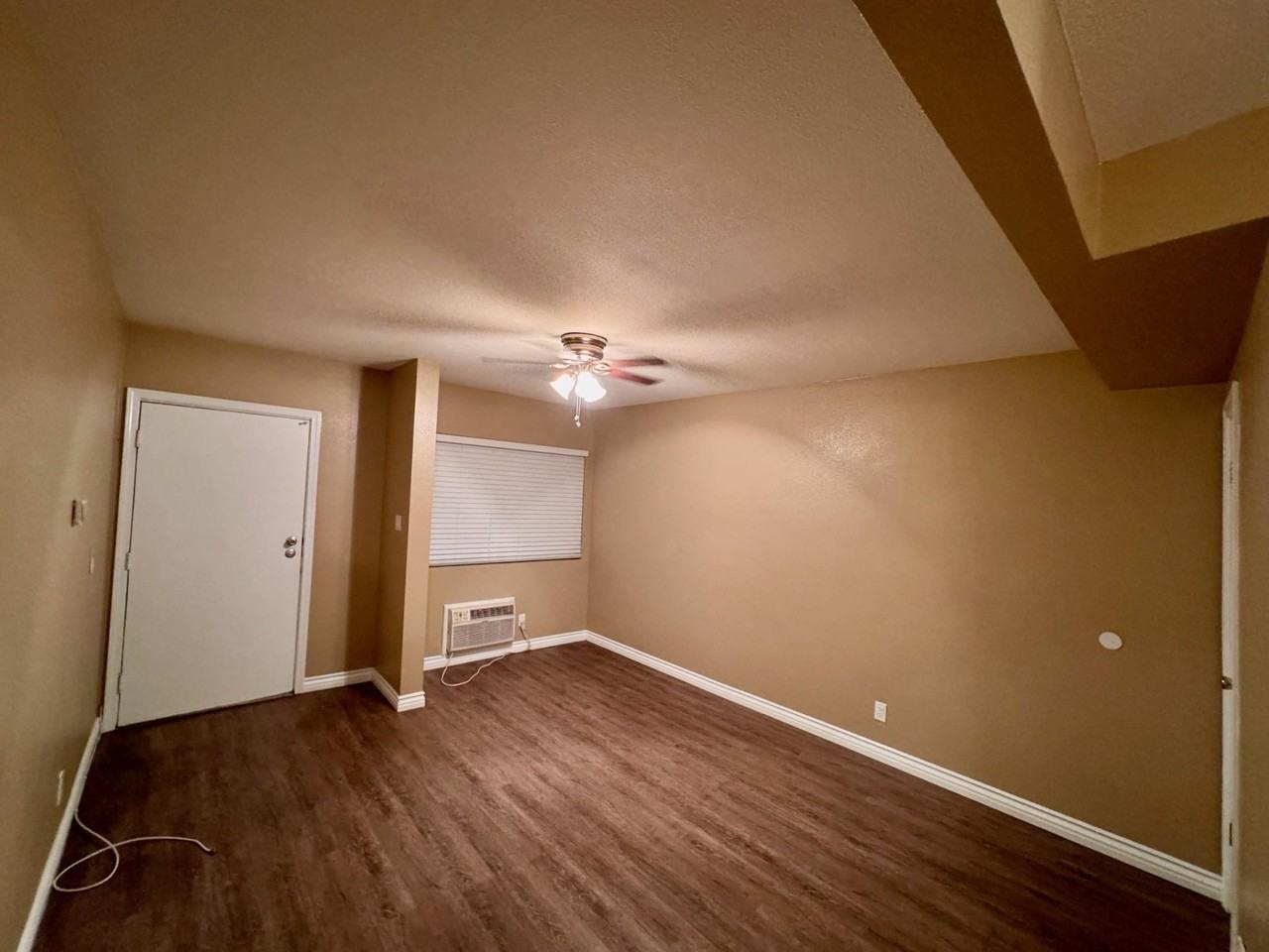 16131 Eucalyptus Ave - Photo 7 of 50