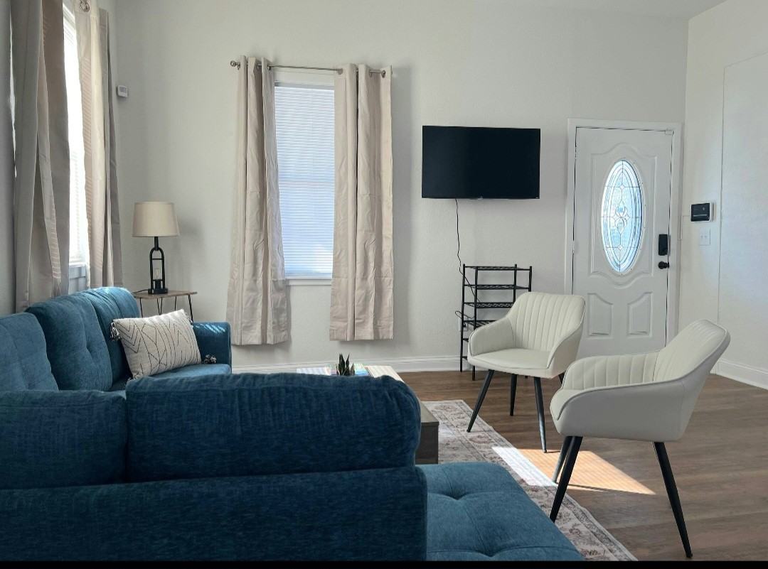 2415 N College Ave #2 - Photo 2 of 13