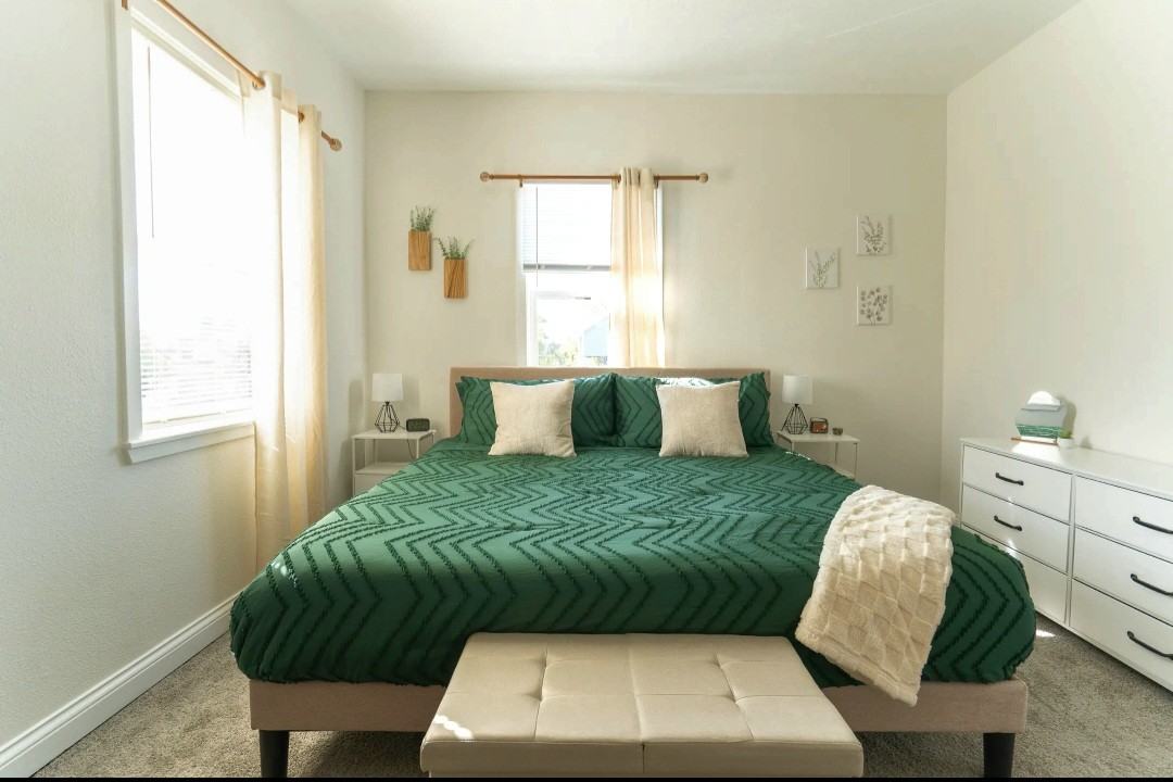 2415 N College Ave #2 - Photo 7 of 13