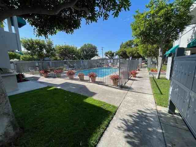 Sunset Bay III Apartment Community - Photo 4 of 50