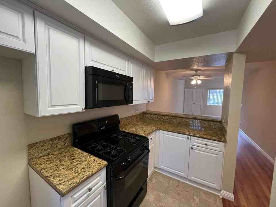 1140 Winchester - Photo 7 of 50