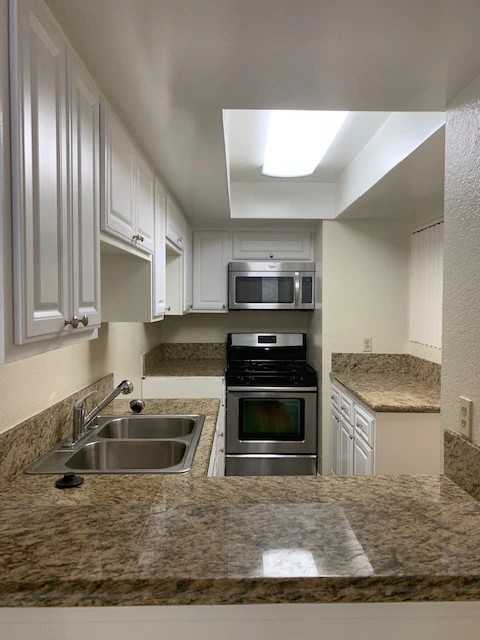 1140 Winchester - Photo 5 of 50