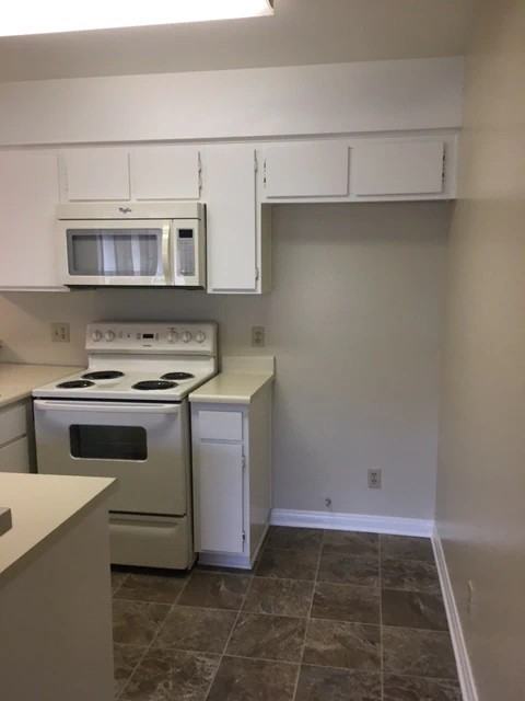 1920 Peyton - Photo 5 of 50