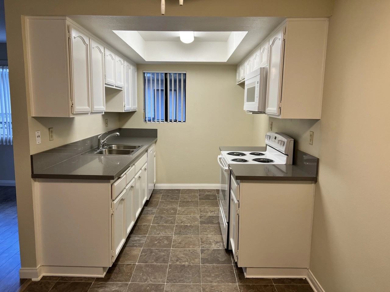 211 West Verdugo - Photo 3 of 50