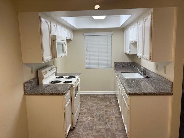 211 West Verdugo - Photo 4 of 50