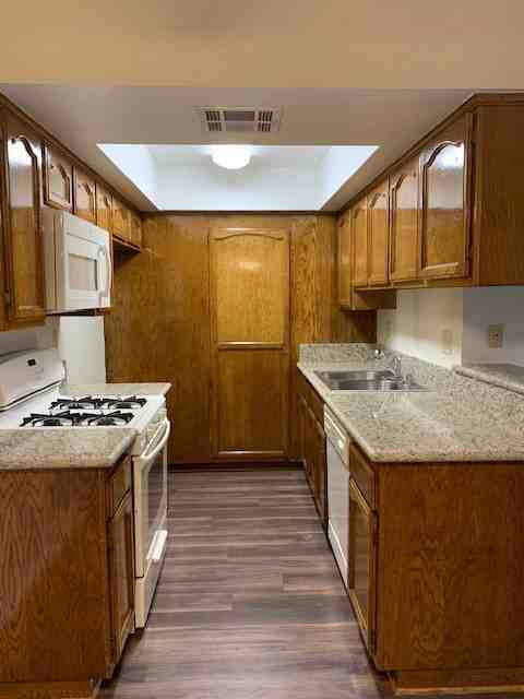 265 West Tujunga - Photo 5 of 50