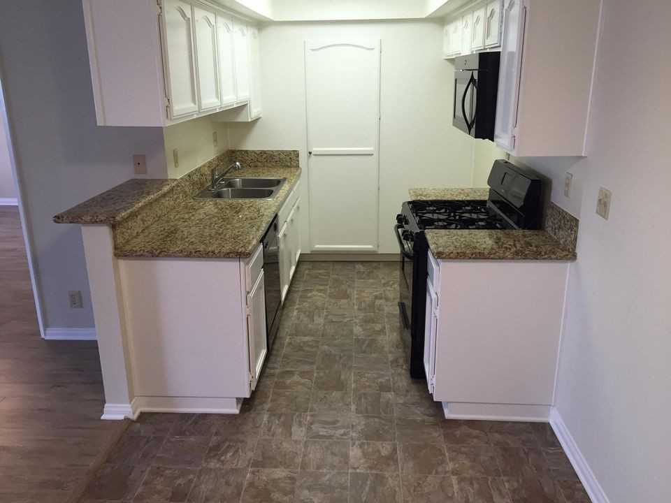 265 West Tujunga - Photo 4 of 50