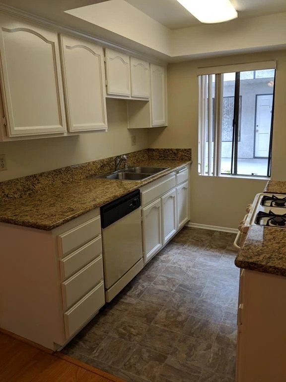268 West Verdugo - Photo 6 of 46