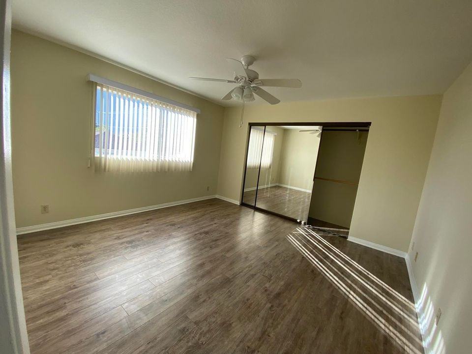 2901 West Victory - Photo 5 of 22