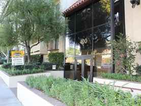 400 N Hollywood Way - Photo 1 of 1