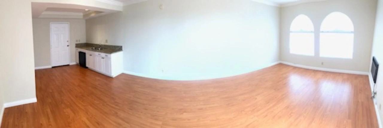 400 N Hollywood Way - Photo 6 of 50