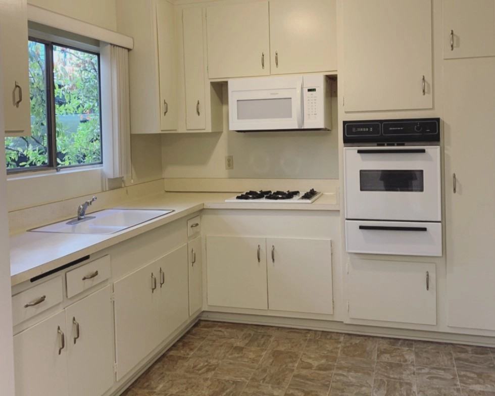 4415 Ocean View Blvd - Photo 6 of 45