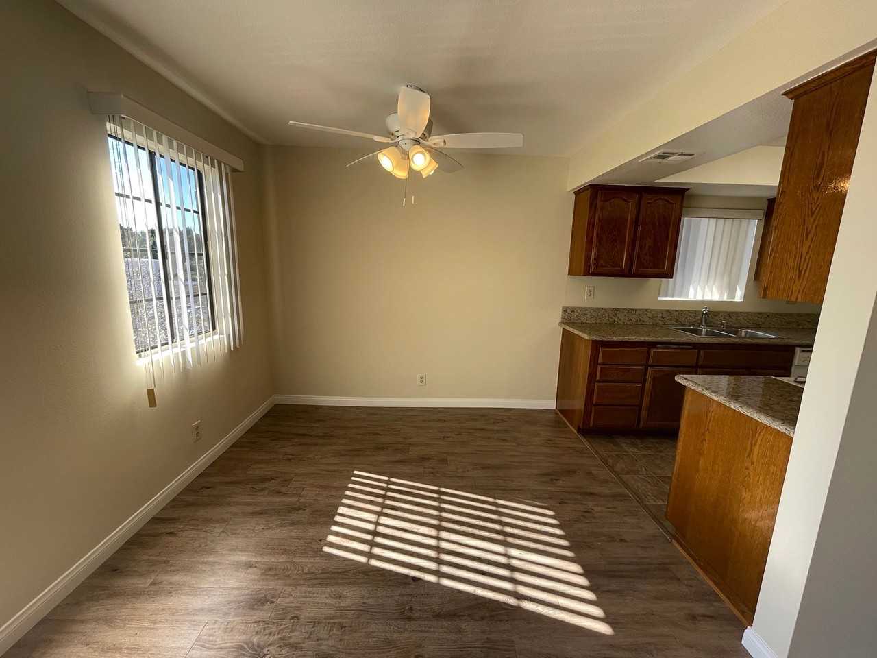 449 E Providencia Ave - Photo 7 of 36